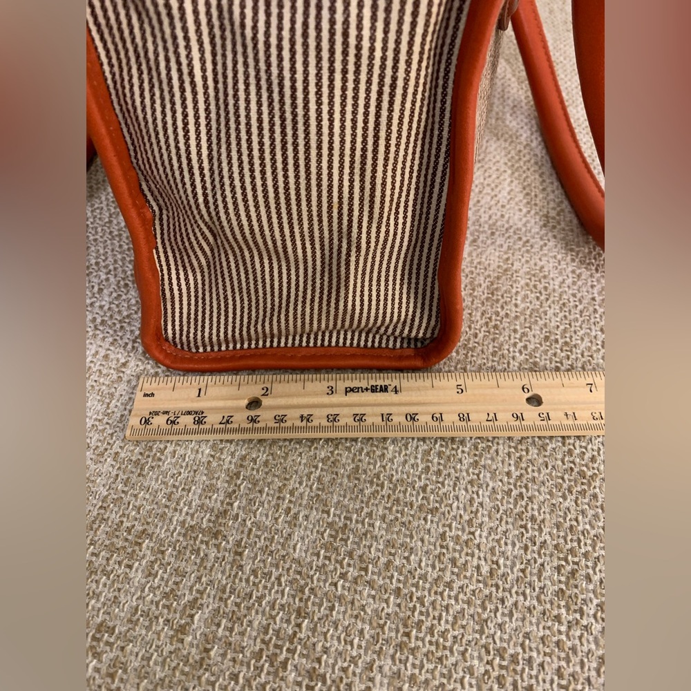 Cole Haan oxford crossbody - Picture 6 of 8